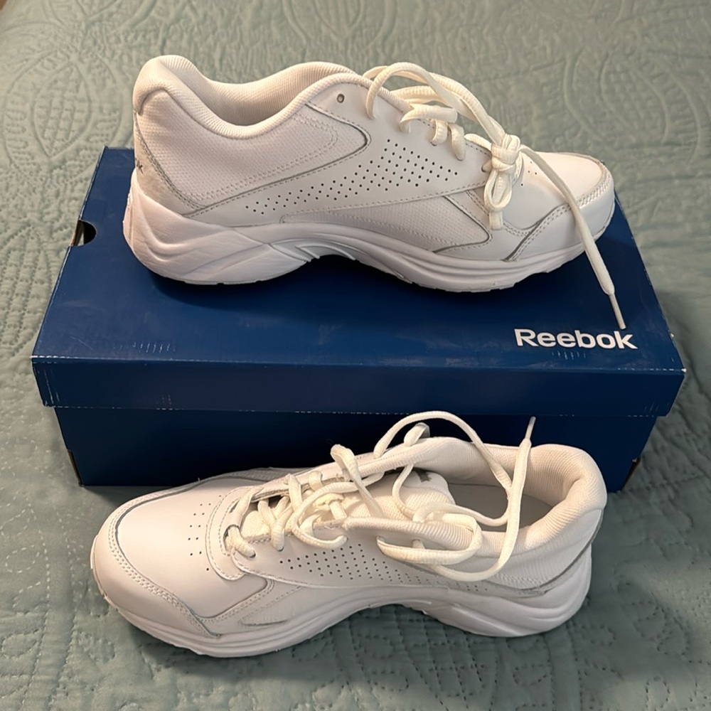 Women’s Reebok DMX Max size 7.5